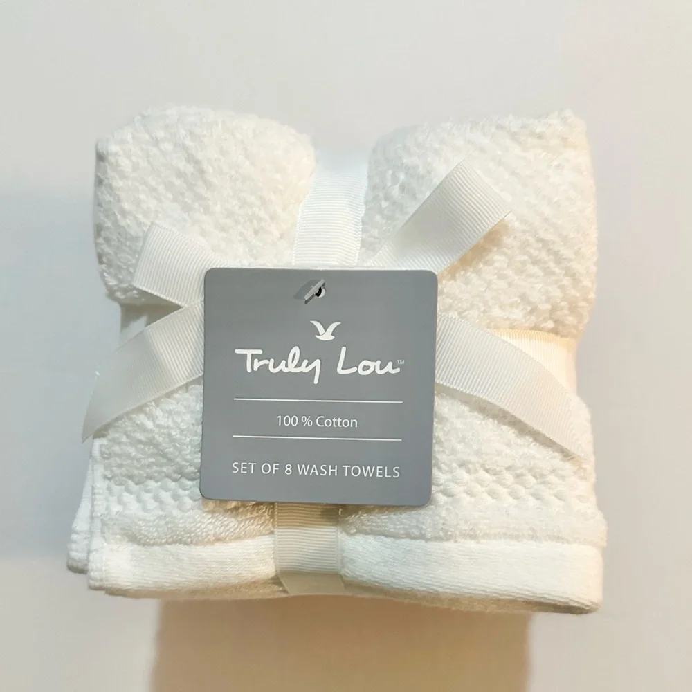 8pc TRULY LOU 100% Cotton Holiday Bath Wash Towel Set- White/Red/Green